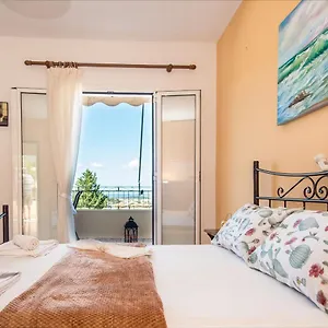 Aristotelis Apartment Razata